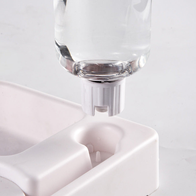 Corner Pet Feeder